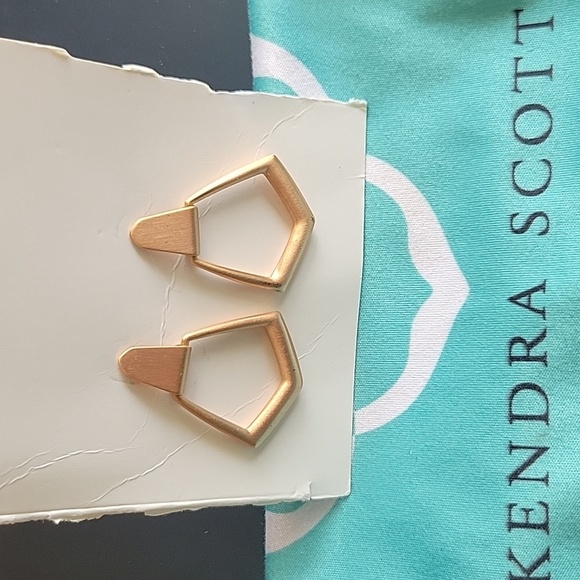 Kendra Scott Paxton Rose Gold Geometric Drop Earrings - Picture 5 of 8